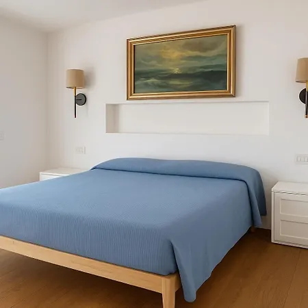 Seaside Elegance 50m From The אולביה