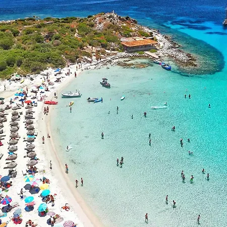 Seaside Elegance 50m From The